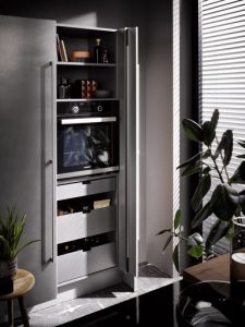 AV6084_Raeuchereiche_D9